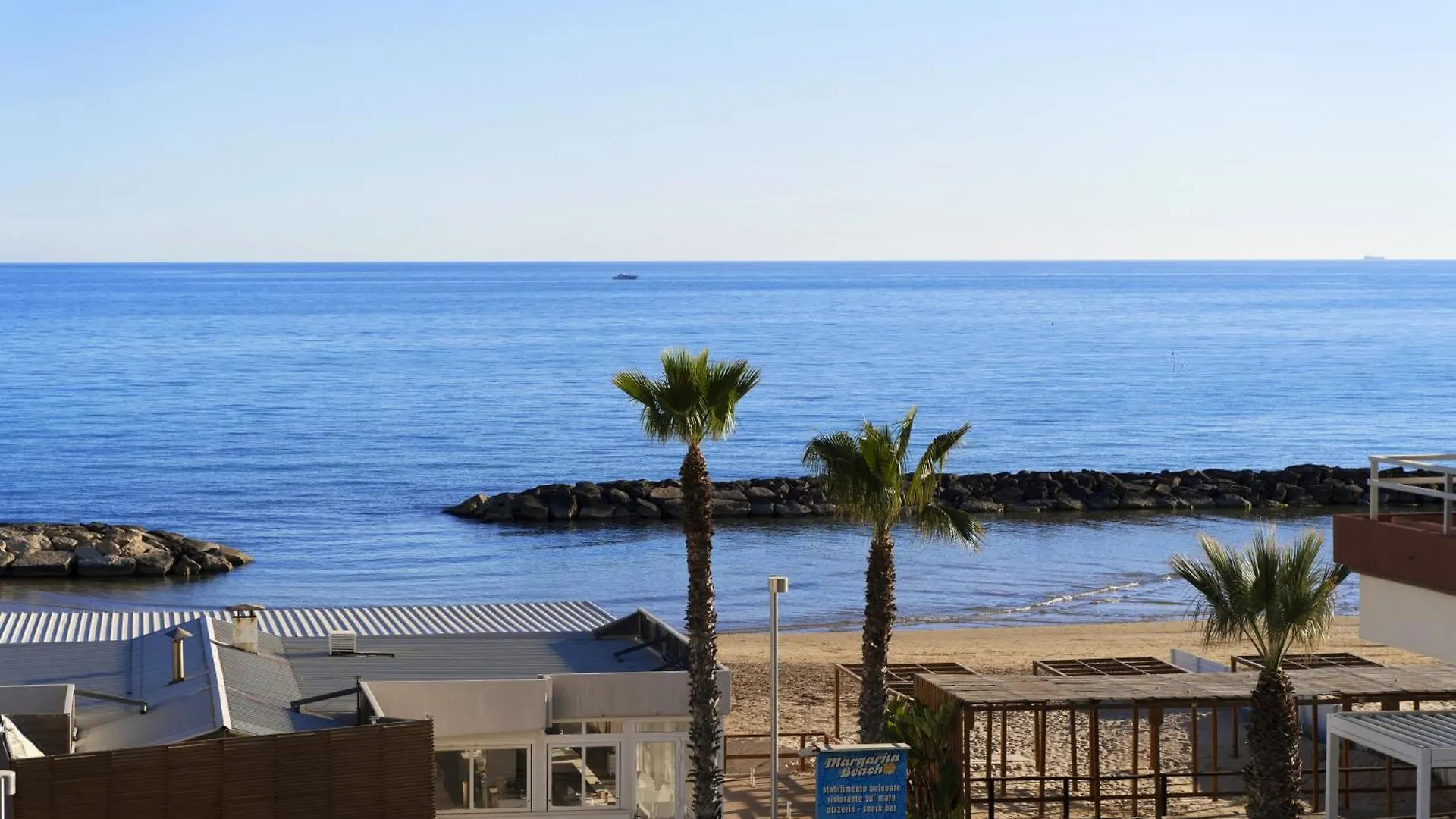 Casa Suli Beachfront Marina di Ragusa 0*,  Italien